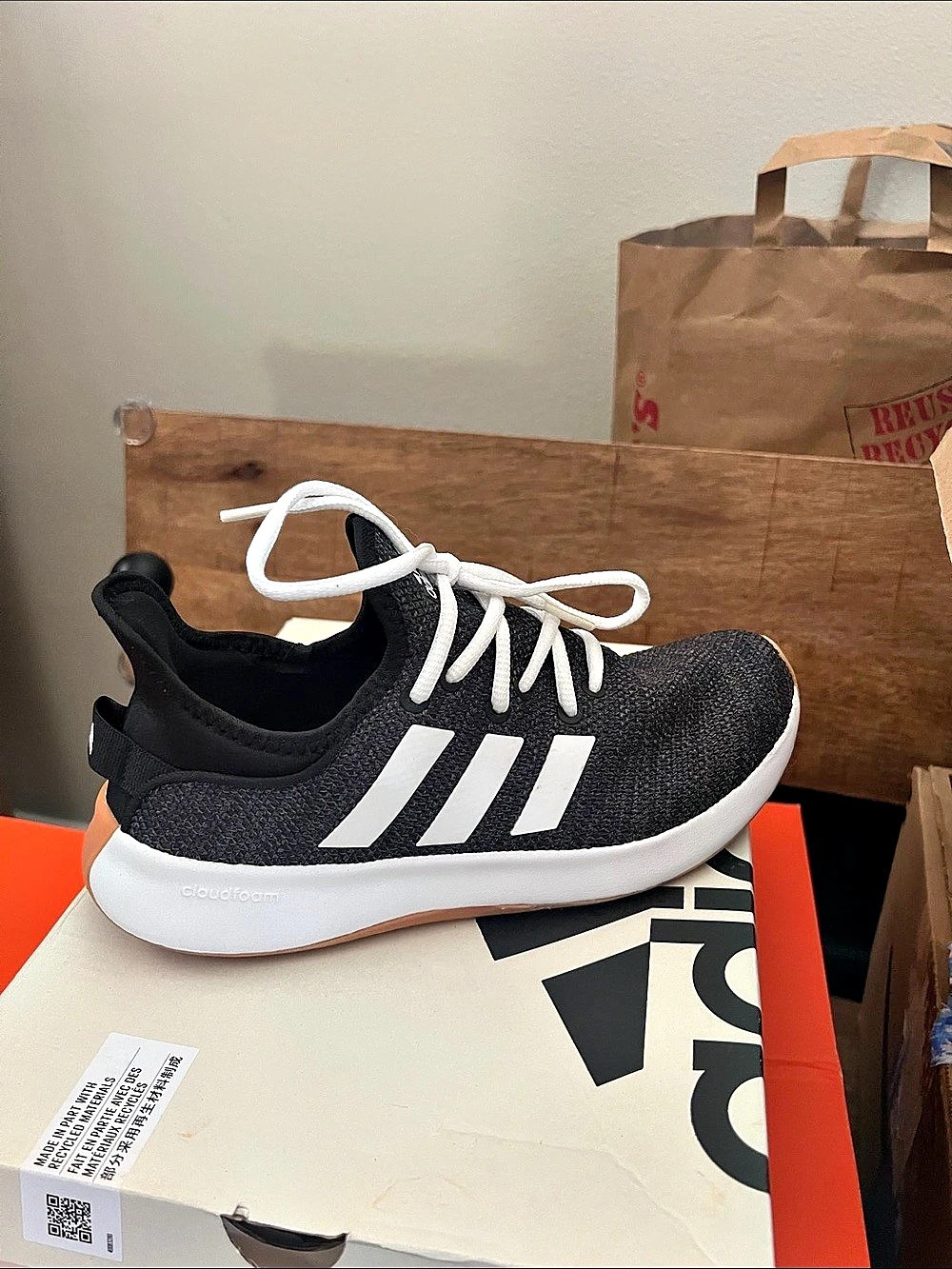 adidas Cloudfoam Pure Athletic Shoes Black & White US 6.5. New with box. Never b